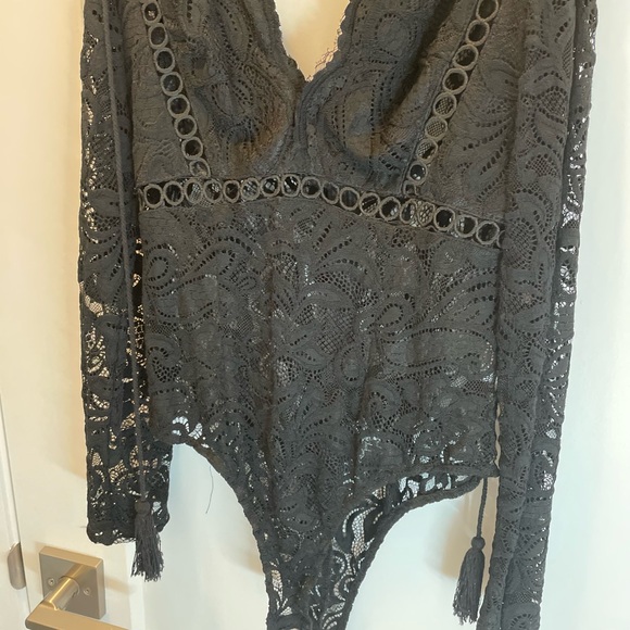 Black Asos bodysuit - Picture 6 of 7